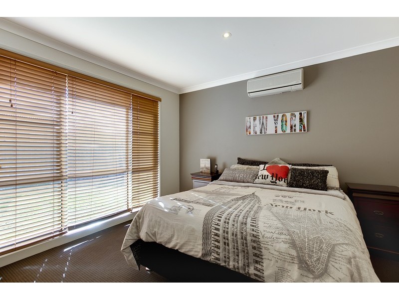 13 Branksome Way, Glenmore Park NSW 2745