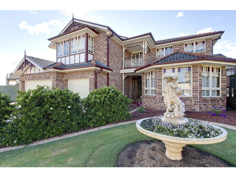 114 Glengarry Drive, Glenmore Park NSW 2745