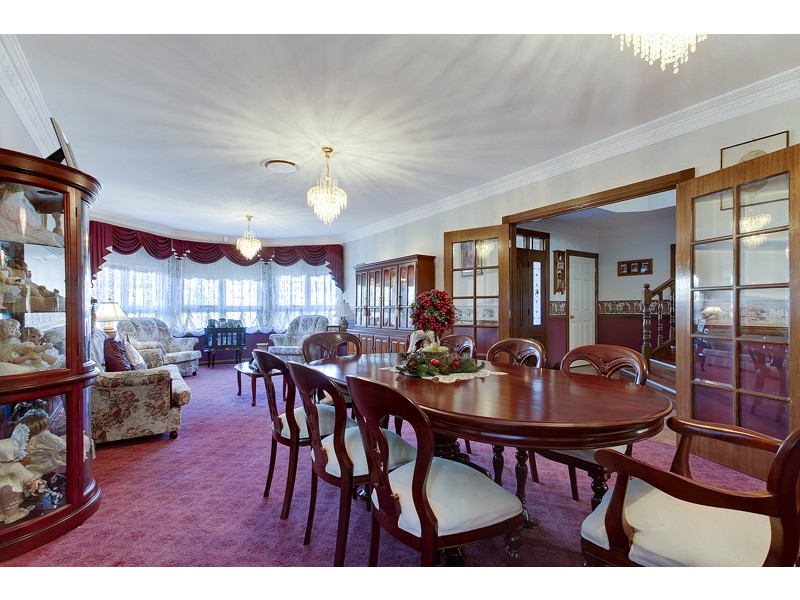 114 Glengarry Drive, Glenmore Park NSW 2745