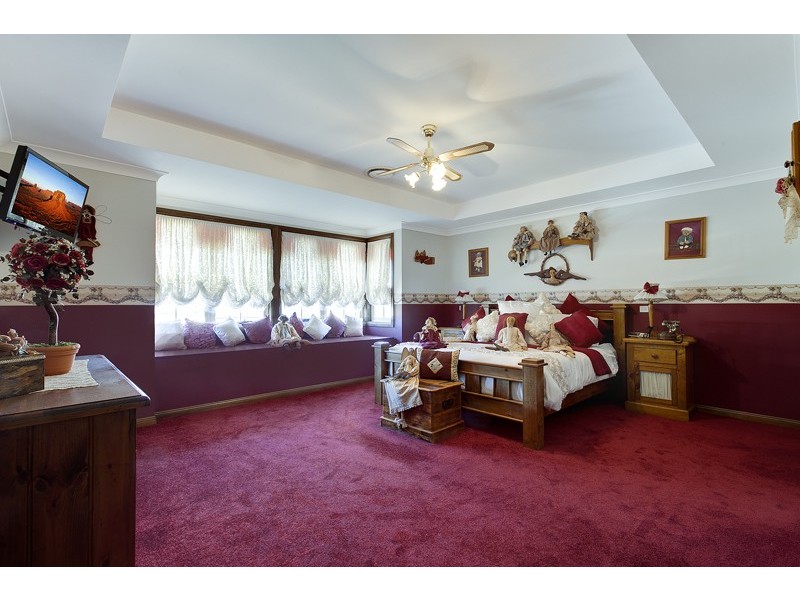 114 Glengarry Drive, Glenmore Park NSW 2745