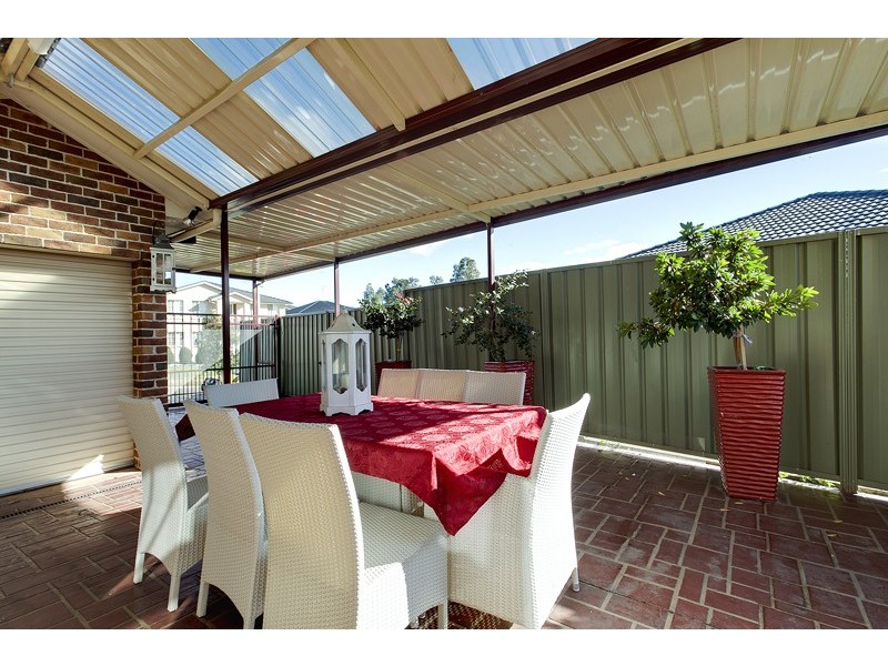 114 Glengarry Drive, Glenmore Park NSW 2745