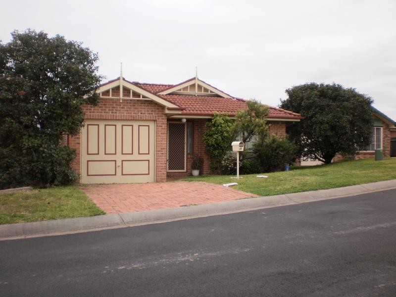 55 Kumbara Close, Glenmore Park NSW 2745