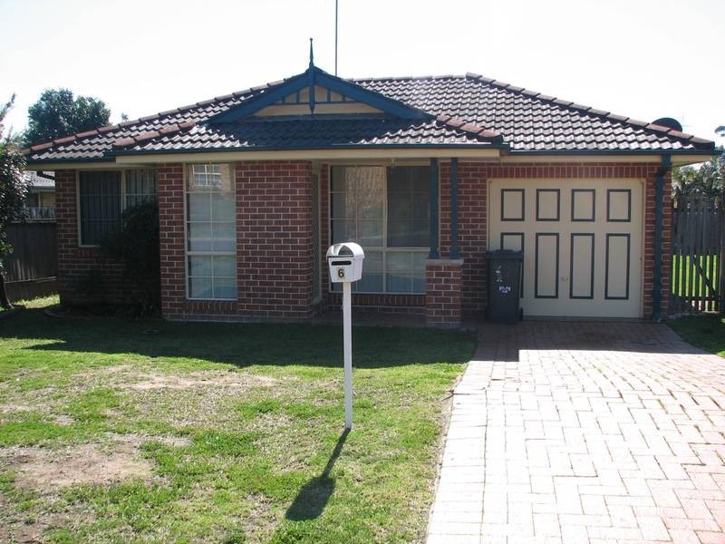6 Jillak Close, Glenmore Park NSW 2745