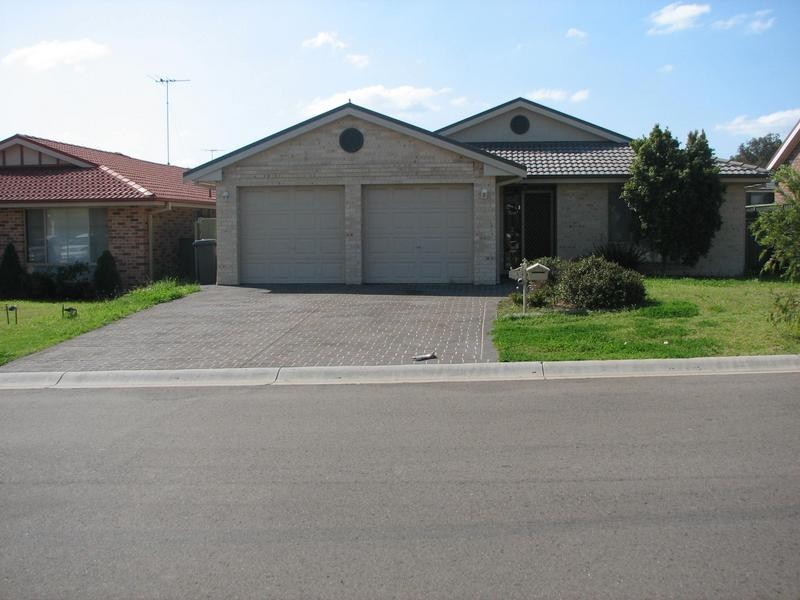 43 Kukundi Drive, Glenmore Park NSW 2745