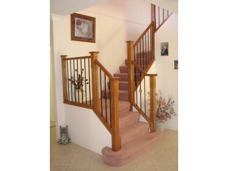 7 Kingsfield Ave, Glenmore Park NSW 2745