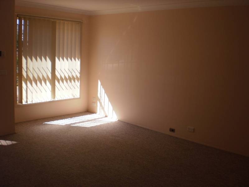 43 Candlebark Crt, Glenmore Park NSW 2745