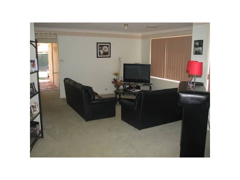 20 Midin Close, Glenmore Park NSW 2745