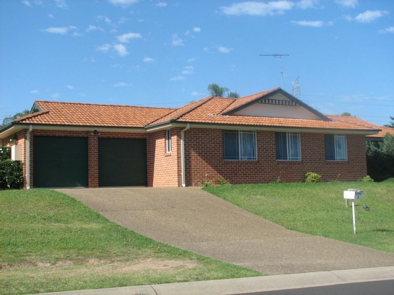 6 Camellia Avenue, Glenmore Park NSW 2745