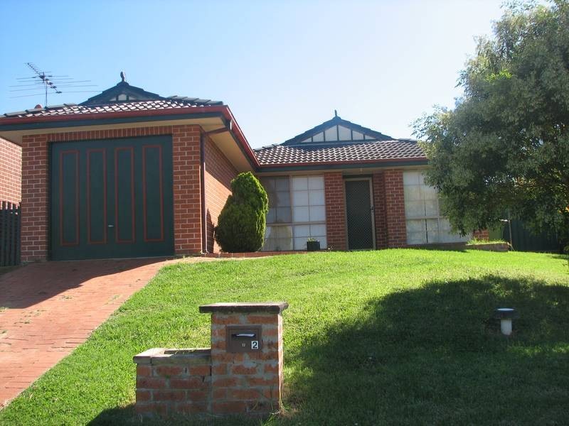 2 Candlebark Crt, Glenmore Park NSW 2745