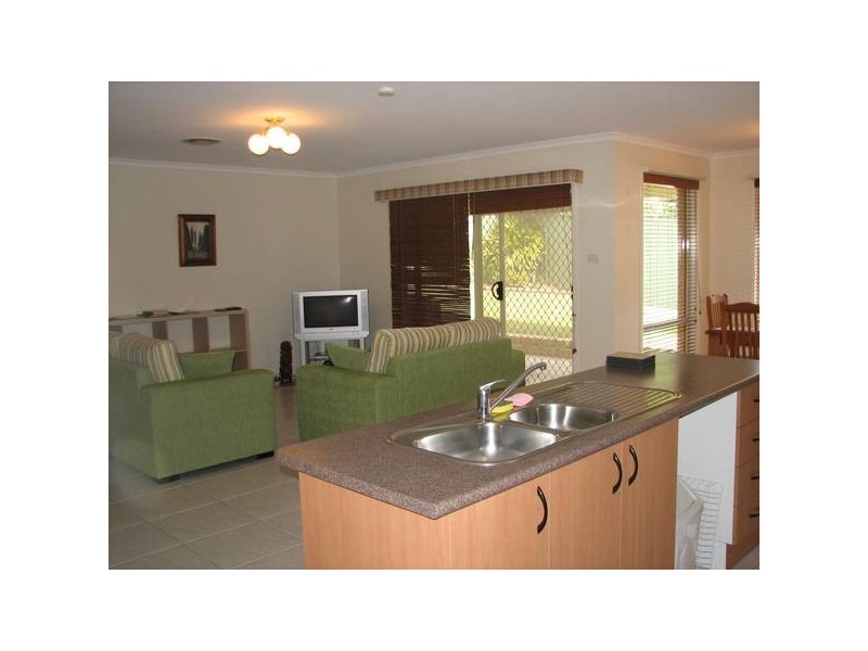 23 Nindi Cres, Glenmore Park NSW 2745