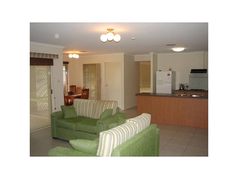 23 Nindi Cres, Glenmore Park NSW 2745