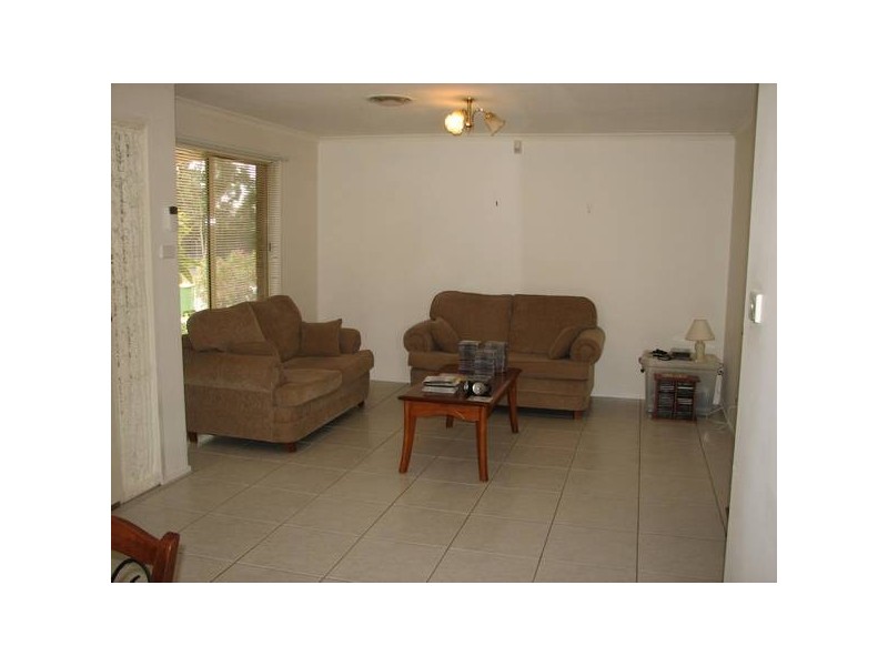23 Nindi Cres, Glenmore Park NSW 2745