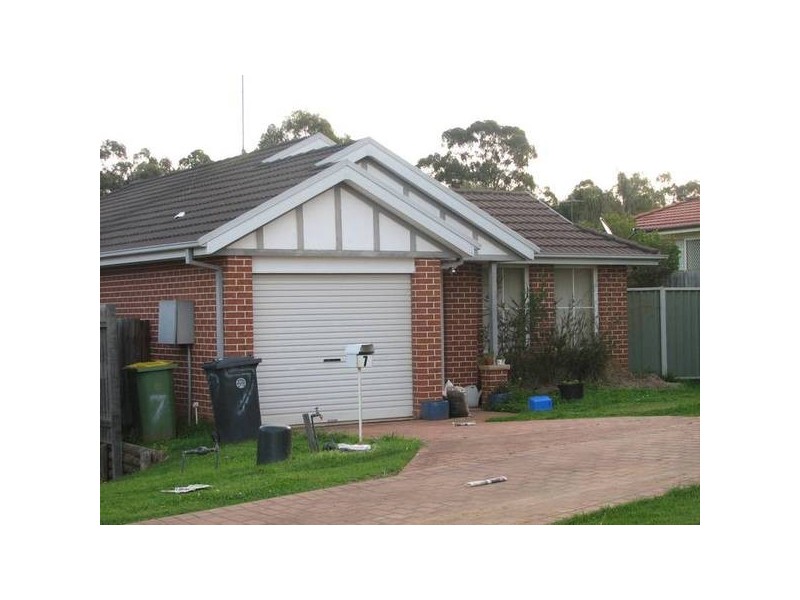 7 Cotula Place, Glenmore Park NSW 2745