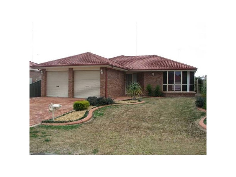 15 Castlerock Avenue, Glenmore Park NSW 2745