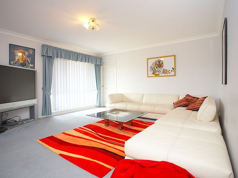 9 Flitcroft Place, Glenmore Park NSW 2745