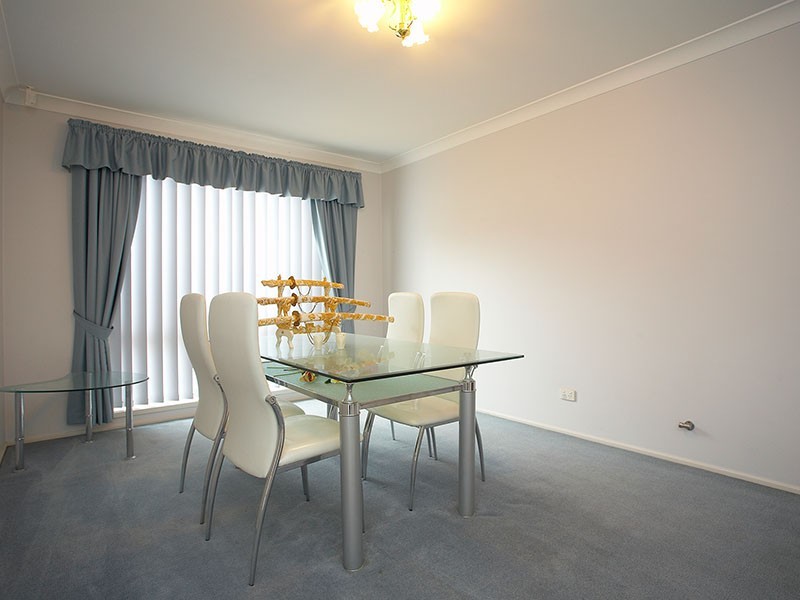 9 Flitcroft Place, Glenmore Park NSW 2745