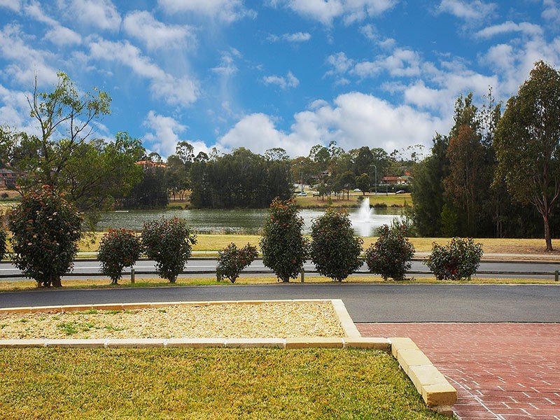 9 Flitcroft Place, Glenmore Park NSW 2745