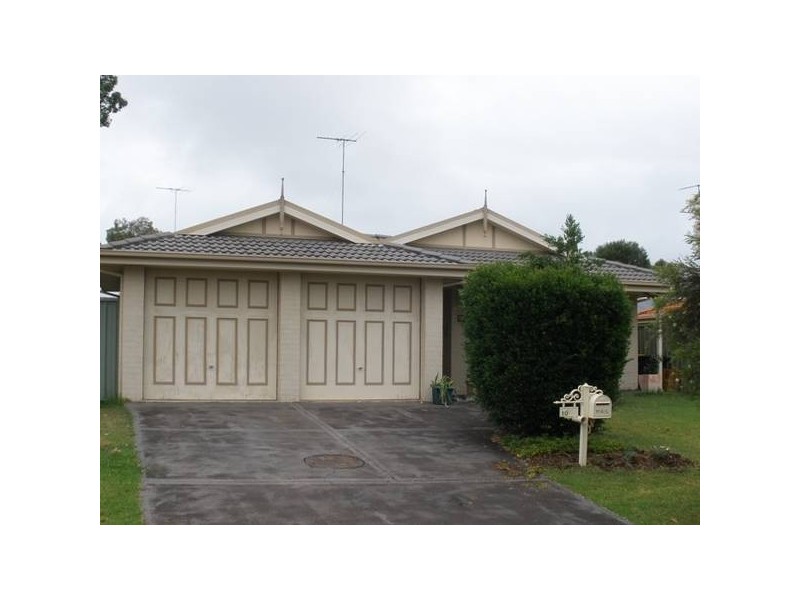 10 Rivieria Place, Glenmore Park NSW 2745
