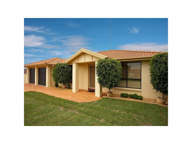 115 The Lakes Drive, Glenmore Park NSW 2745