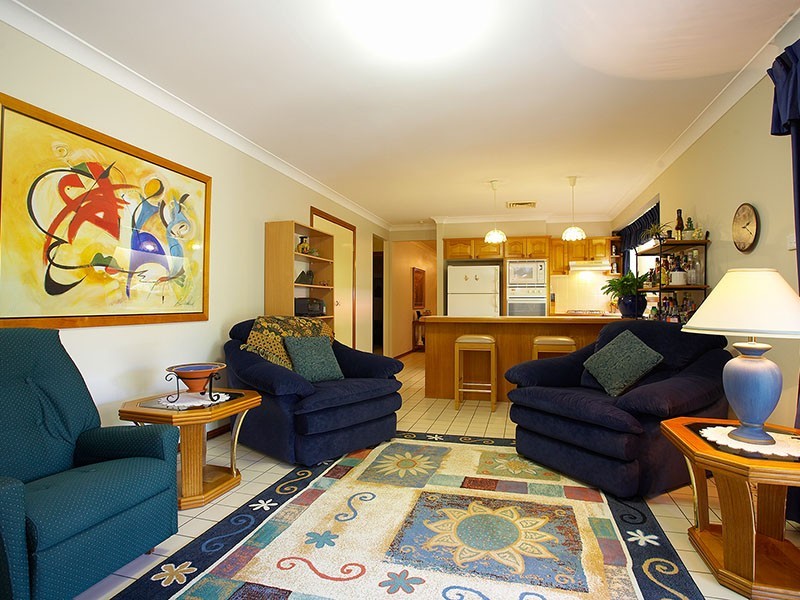 4 Bunda Place, Glenmore Park NSW 2745