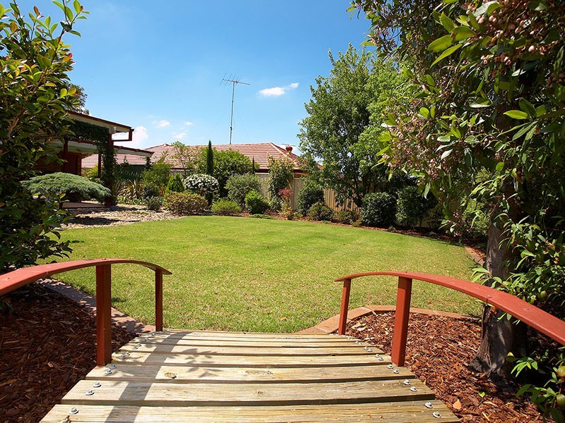 4 Bunda Place, Glenmore Park NSW 2745