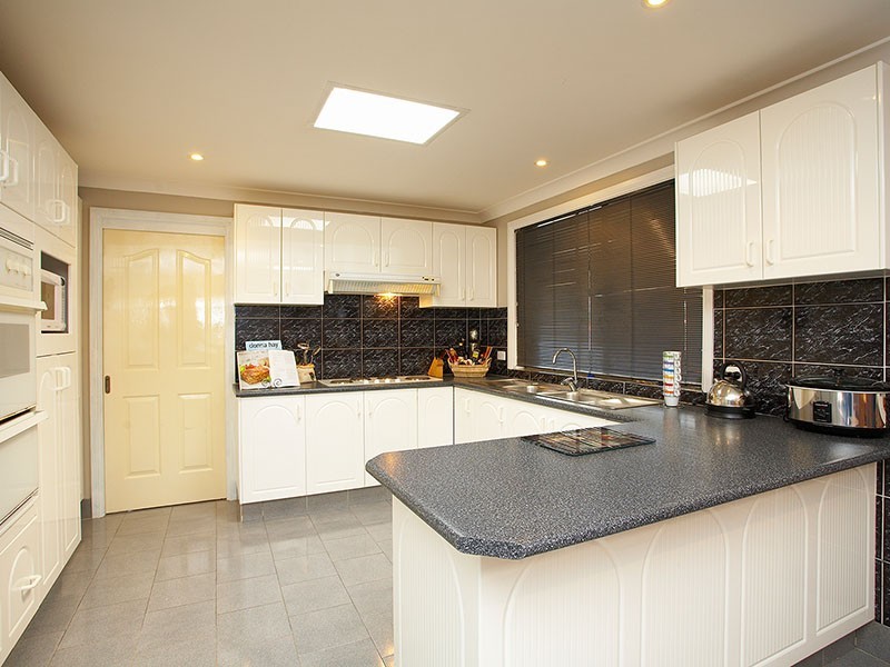 14 Bluebell Close, Glenmore Park NSW 2745