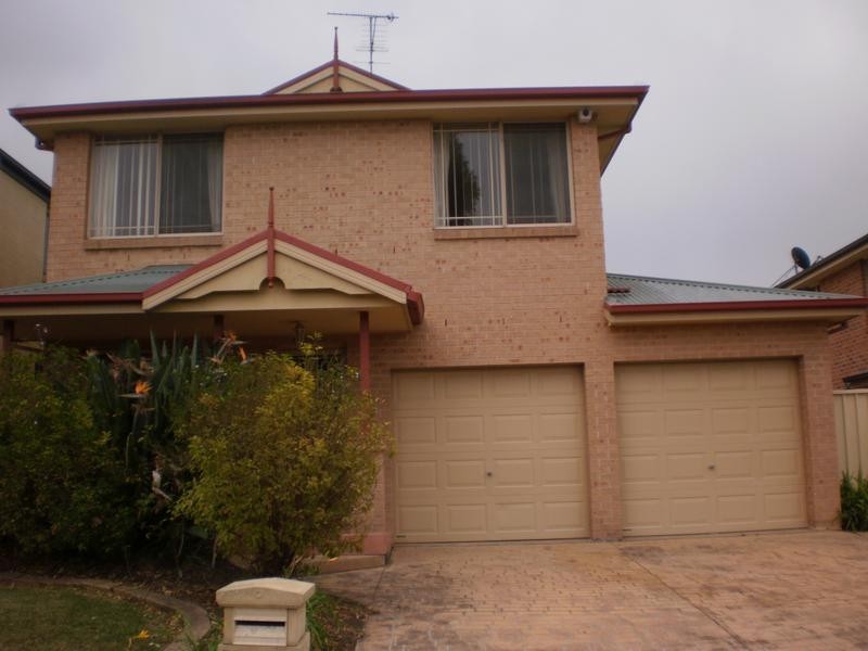 15 Kingsfield Avenue, Glenmore Park NSW 2745