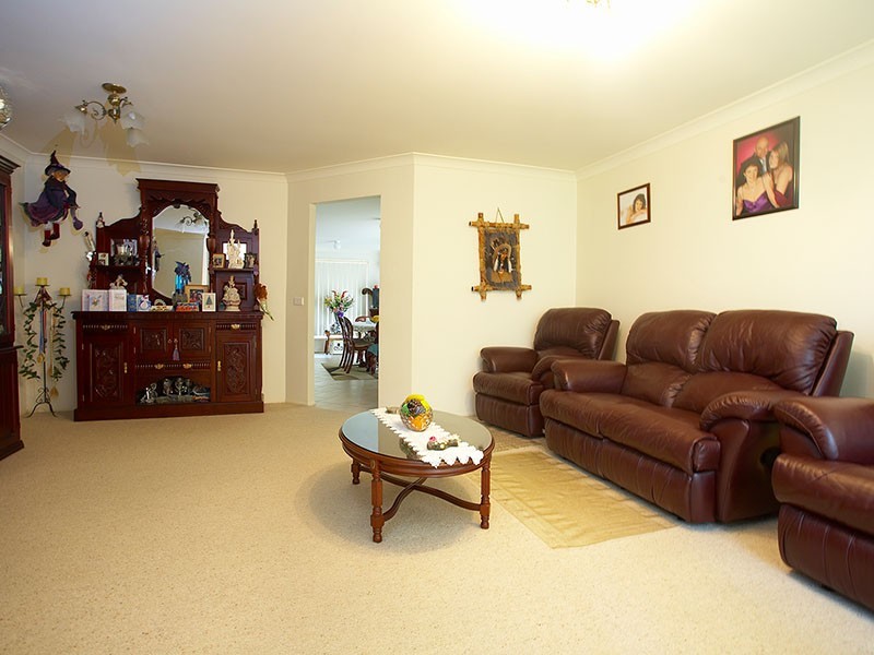 43 The Lakes Drive, Glenmore Park NSW 2745