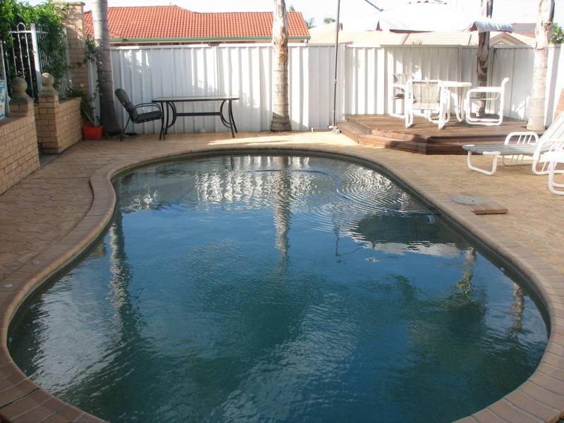 2 Bundeluk Crescent, Glenmore Park NSW 2745