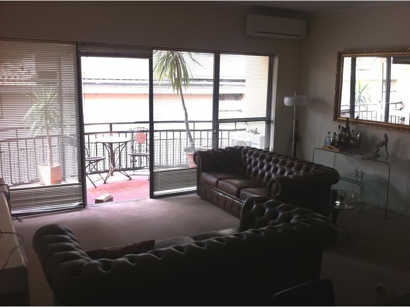 10/5 Davisons Place, Melbourne VIC 3000