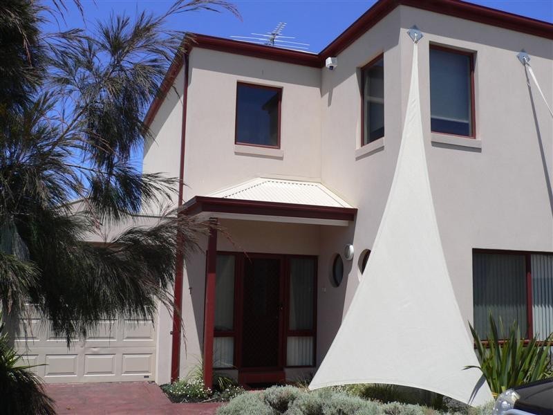 7/83 Chapel Street, Cowes VIC 3922