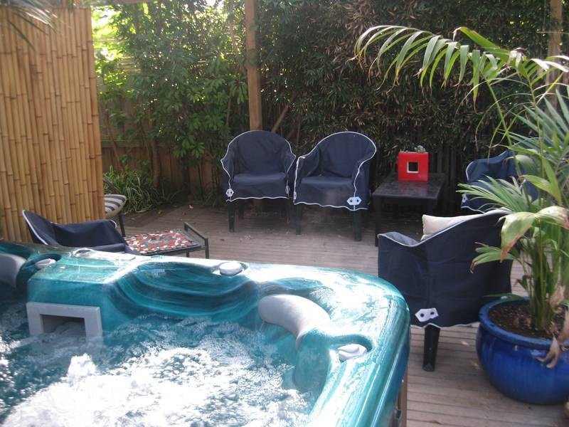 14 The Esplanade, Sunderland Bay VIC 3922