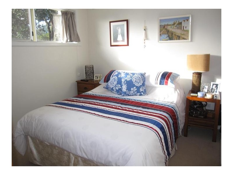 1/4 Highland Avenue, Cowes VIC 3922