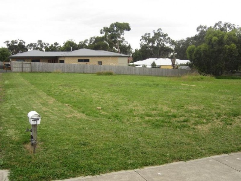 13 Casuarina Crt, Cowes VIC 3922