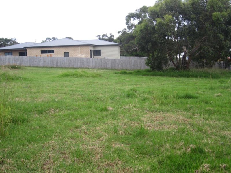 15 Casuarina Court, Cowes VIC 3922