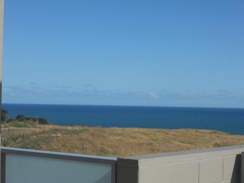 1/9 Shetland Heights Road, San Remo VIC 3925