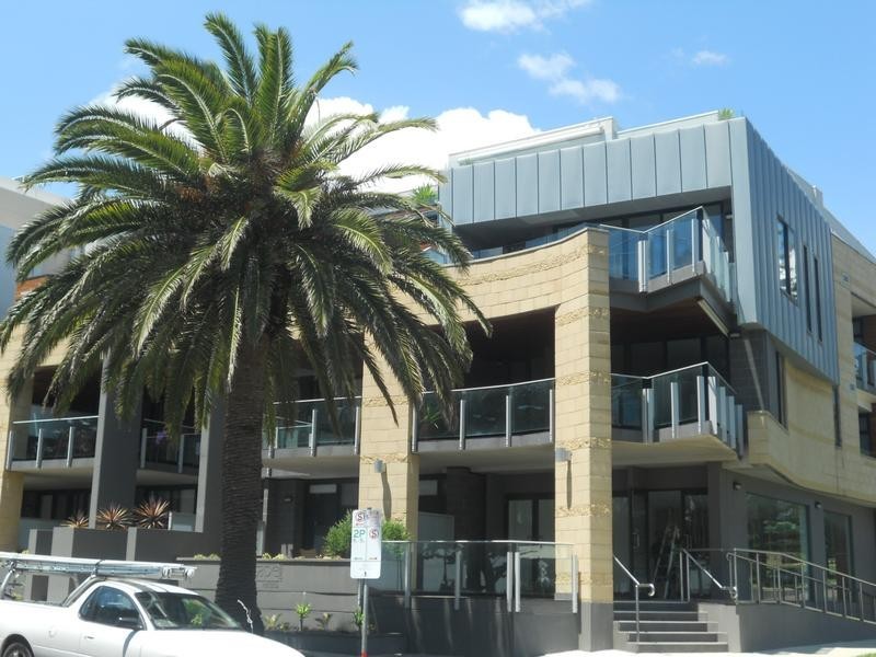 13/4 The Esplanade, Cowes VIC 3922