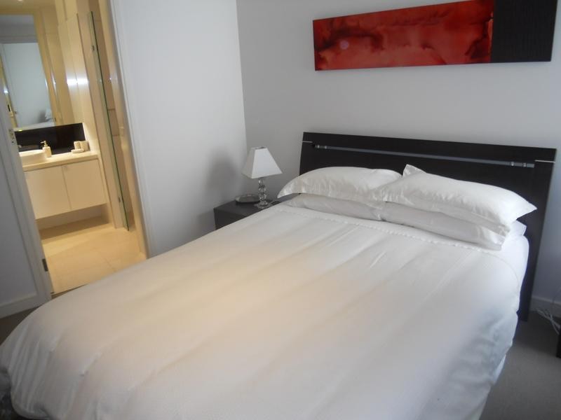 13/4 The Esplanade, Cowes VIC 3922