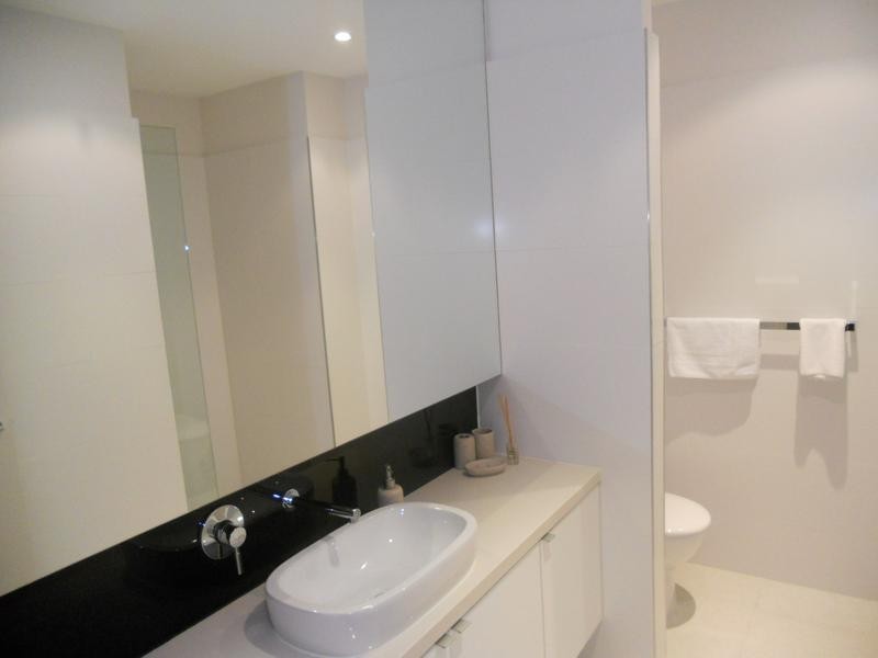 13/4 The Esplanade, Cowes VIC 3922