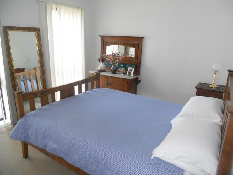 1/2 Grandview Grove, Cowes VIC 3922