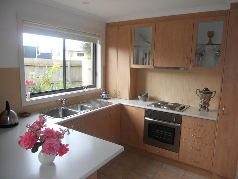 1/2 Grandview Grove, Cowes VIC 3922