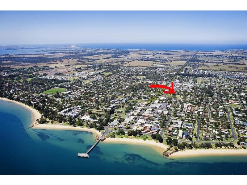 4 Hollydene Court, Cowes VIC 3922