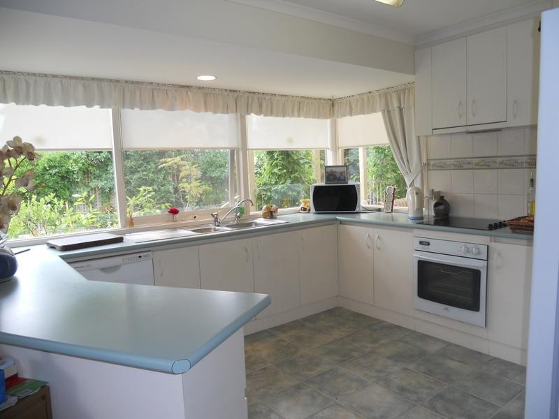 4 Hollydene Court, Cowes VIC 3922