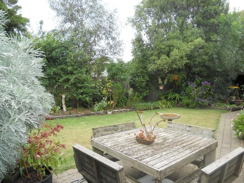4 Hollydene Court, Cowes VIC 3922