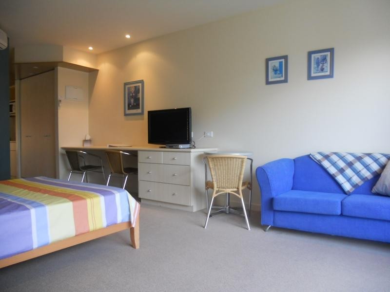 317/1 The Esplanade, Cowes VIC 3922
