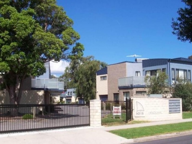 19/7 Beach Street, Cowes VIC 3922