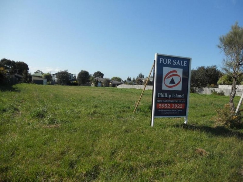 8 Meldrum Court, Cowes VIC 3922