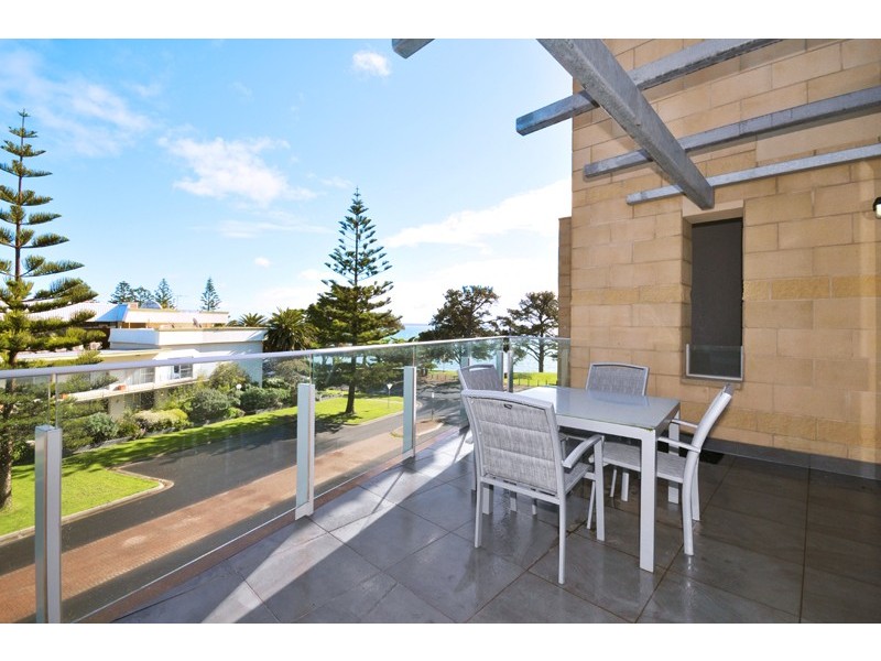 14/4 The Esplanade, Cowes VIC 3922