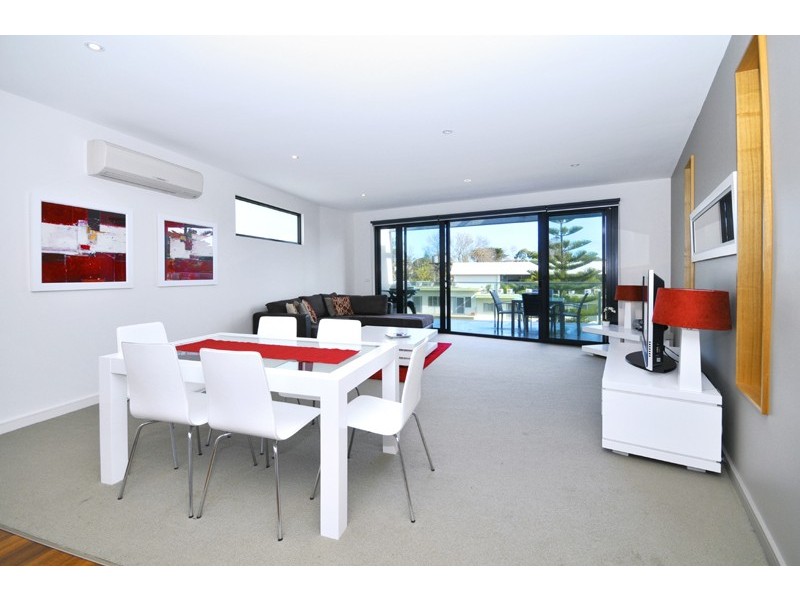 14/4 The Esplanade, Cowes VIC 3922