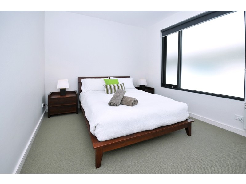 14/4 The Esplanade, Cowes VIC 3922